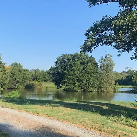 La Chenerie بيت ضيافة 4*