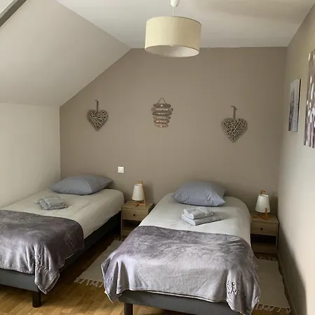 La Chenerie بيت ضيافة أنكتيفيله